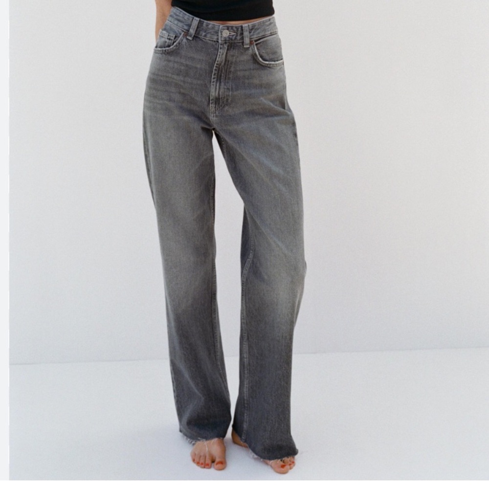 Zara high rise wide leg grey jeans - size 4